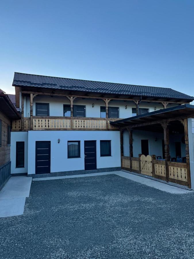 Casa de lângă pădure Hotel Sighetu Marmaţiei Exterior foto
